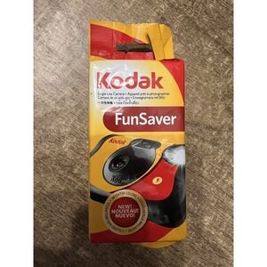 Kodak‎ FunSaver 35mm Single Use Film Camera Develop by 05/2010 Flash 27 Exp